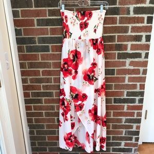 Women’s strapless smocked sundress